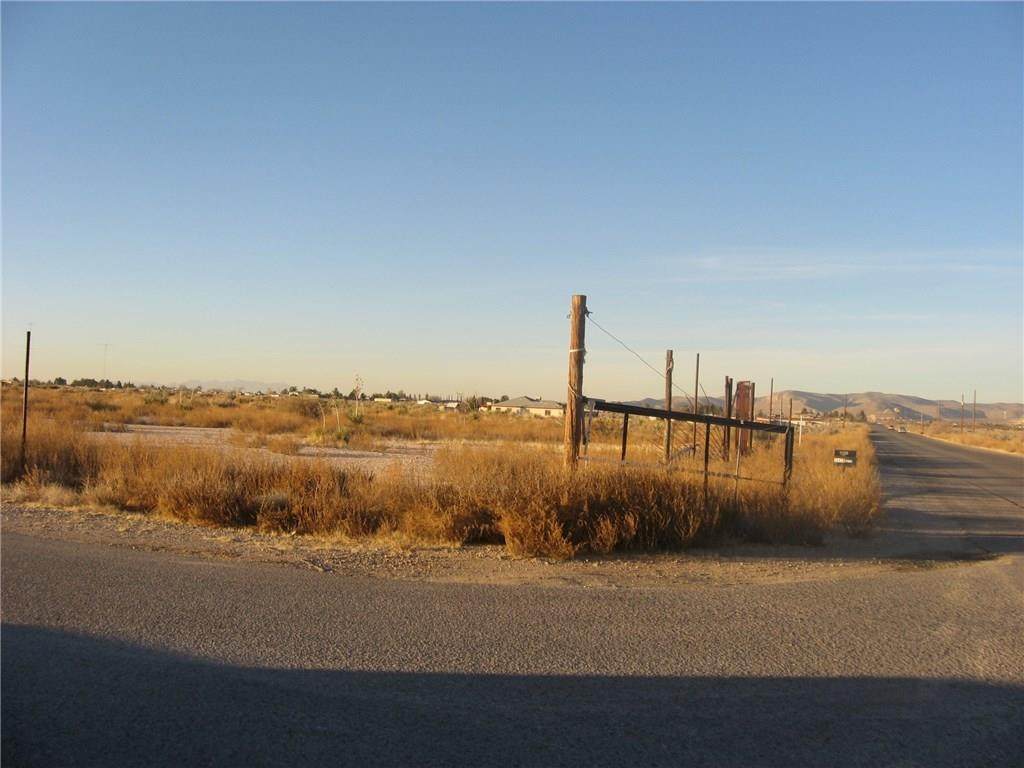 15221 Yucca Foothills - Photo 1