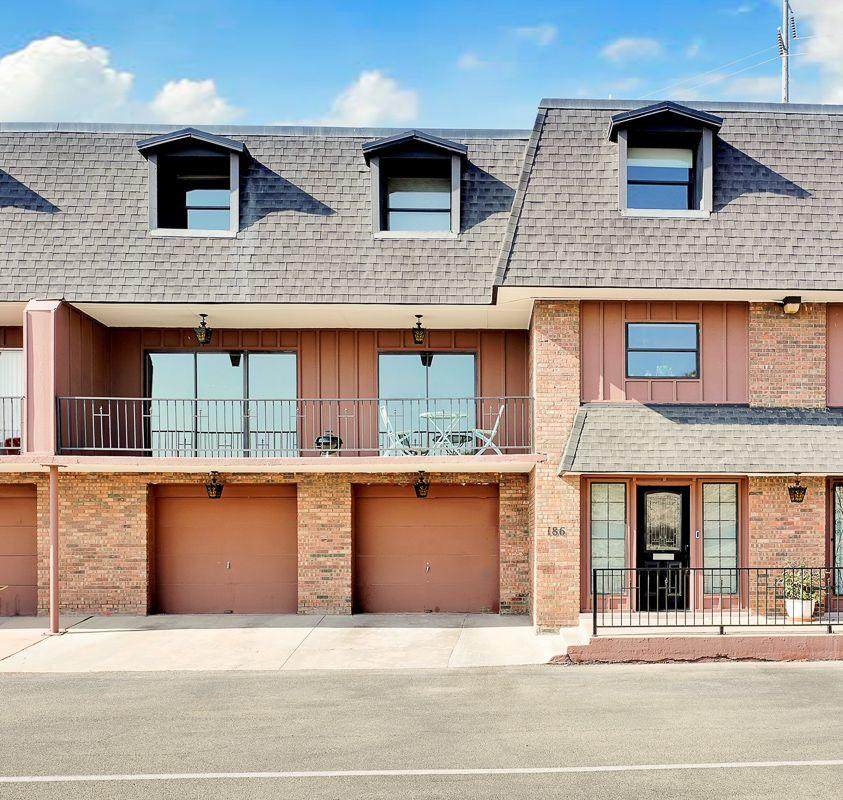 4800 N Stanton - Photo 1