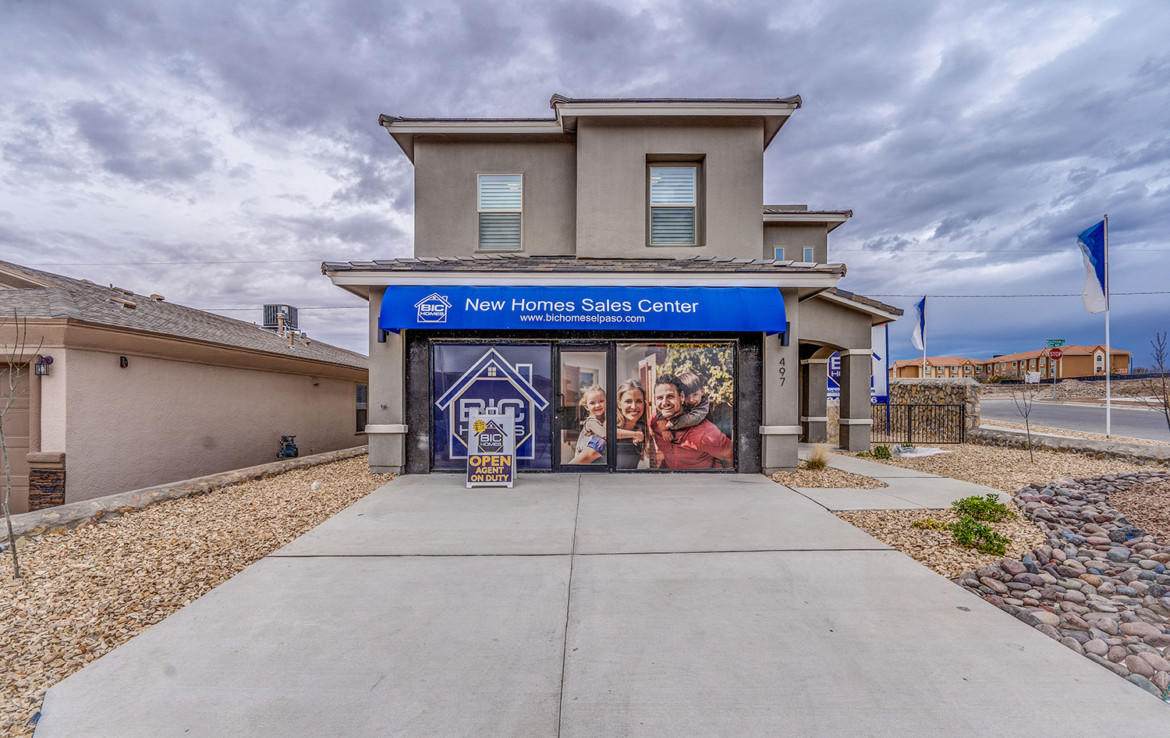 14637 Ciambriello Avenue - Photo 1