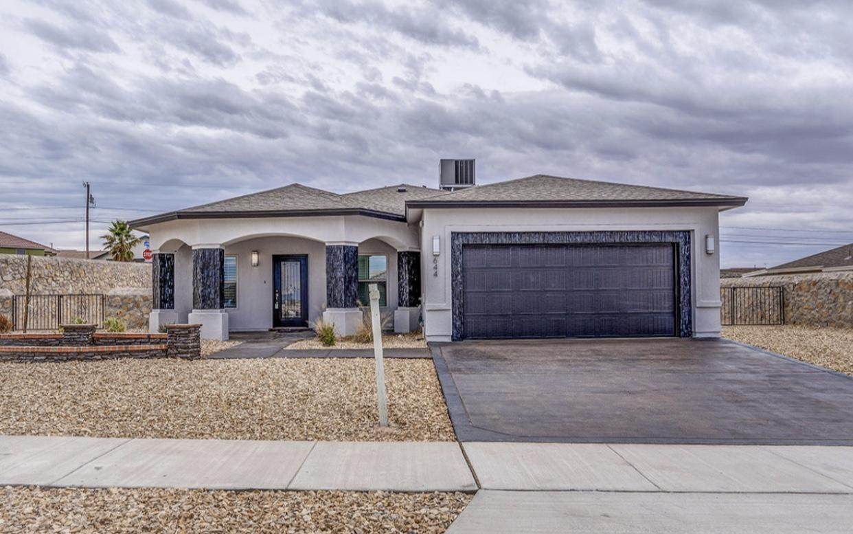 14649 Ciambriello Avenue - Photo 1
