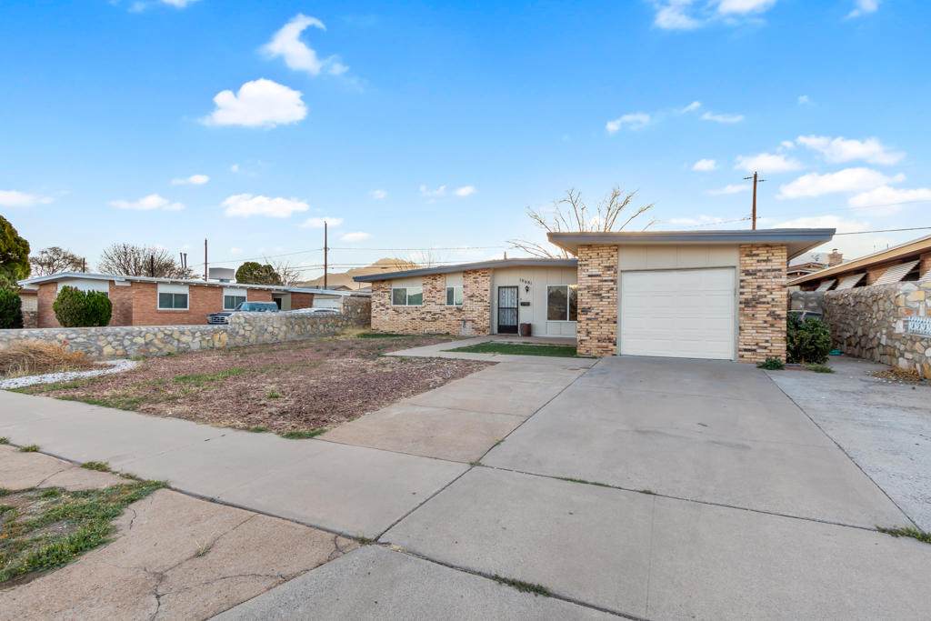 10081 Kenworthy Street - Photo 1