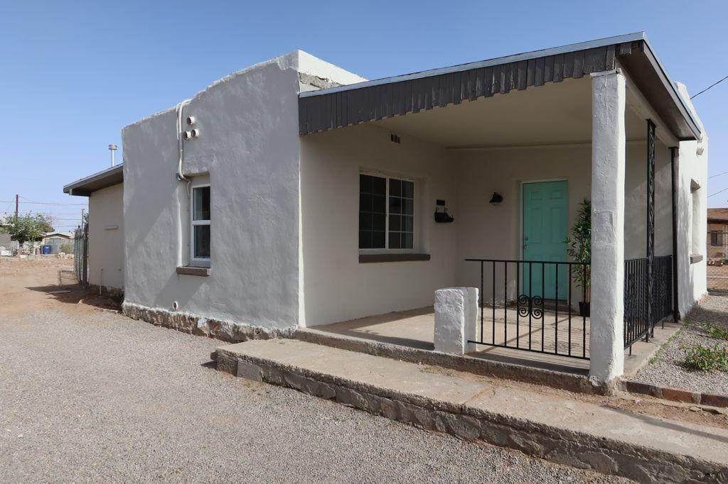 352 Francis Street - Photo 1