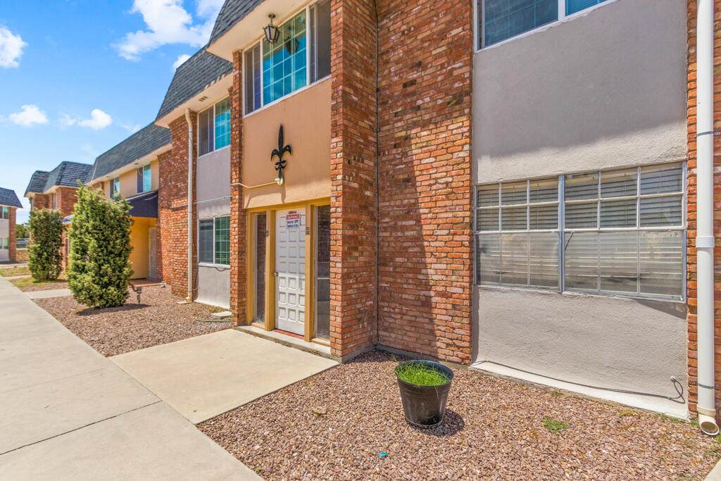 333 Eubanks Court - Photo 1