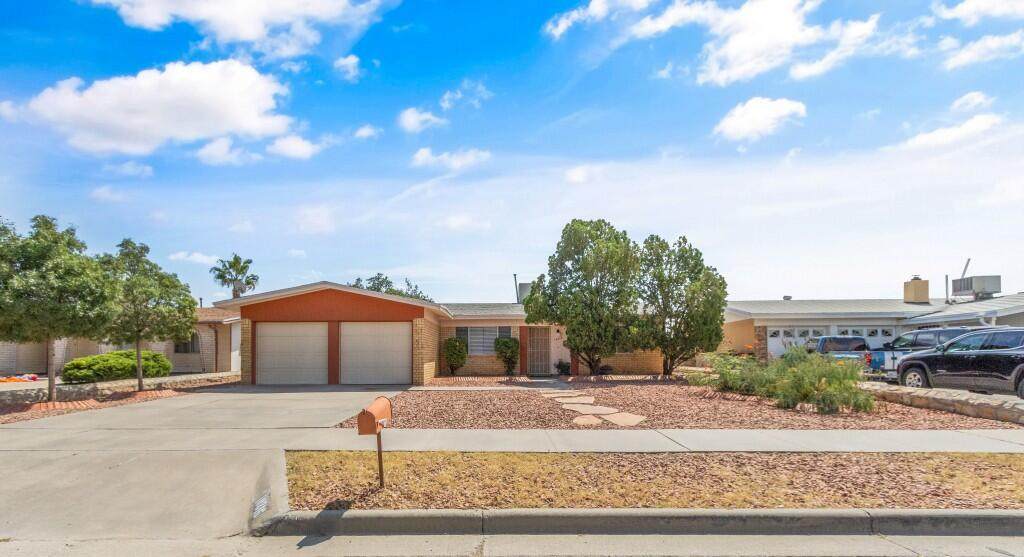 10816 George Archer Drive - Photo 1