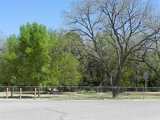 611 Meadowlark Drive - Photo 1