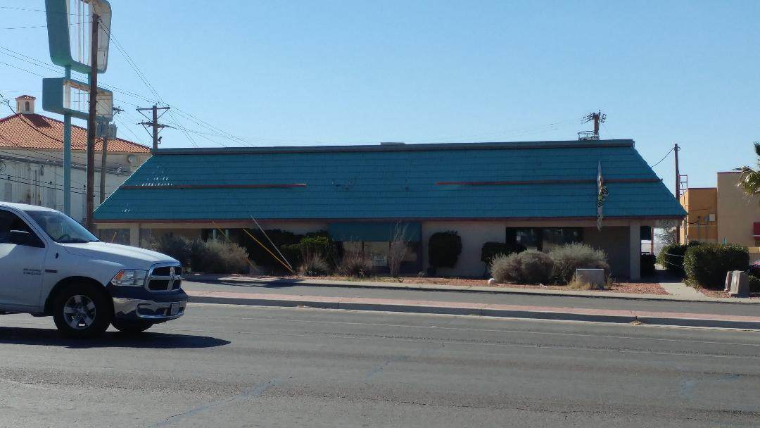 5863 N Mesa Street - Photo 1
