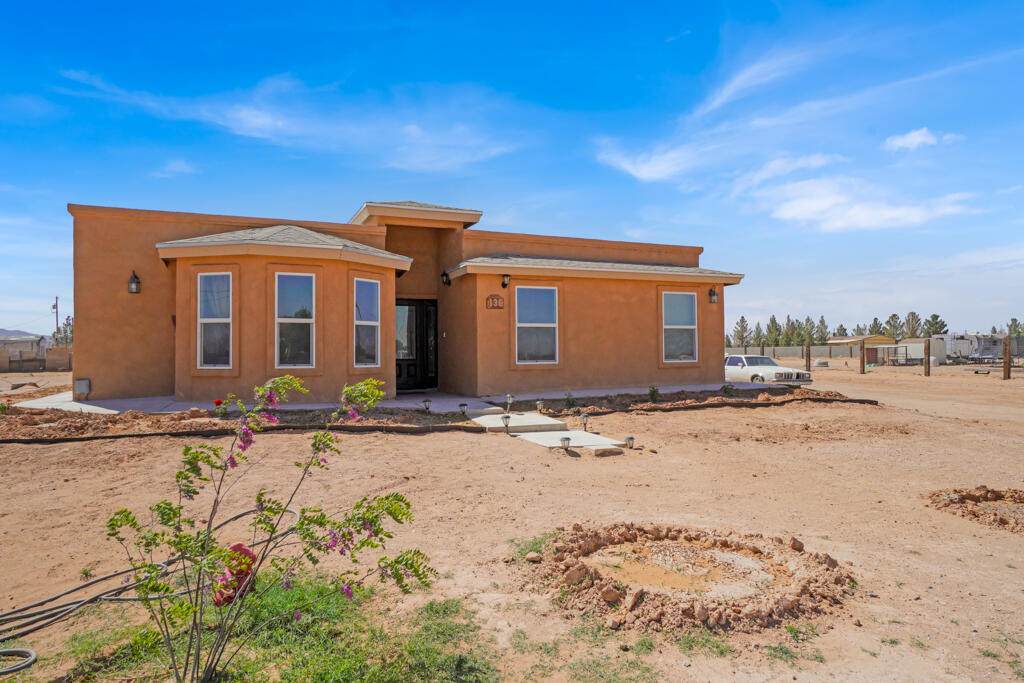 136 Magee Drive - Photo 1