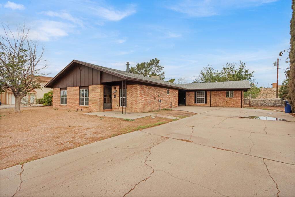 6436 Pizarro Street - Photo 1