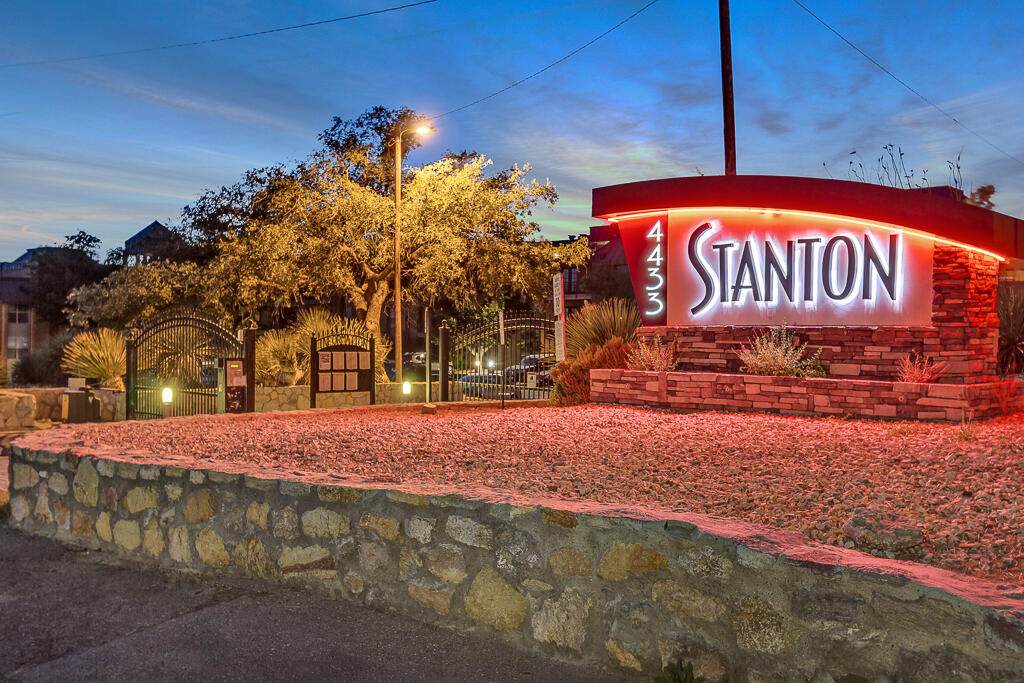 4433 Stanton Street - Photo 1