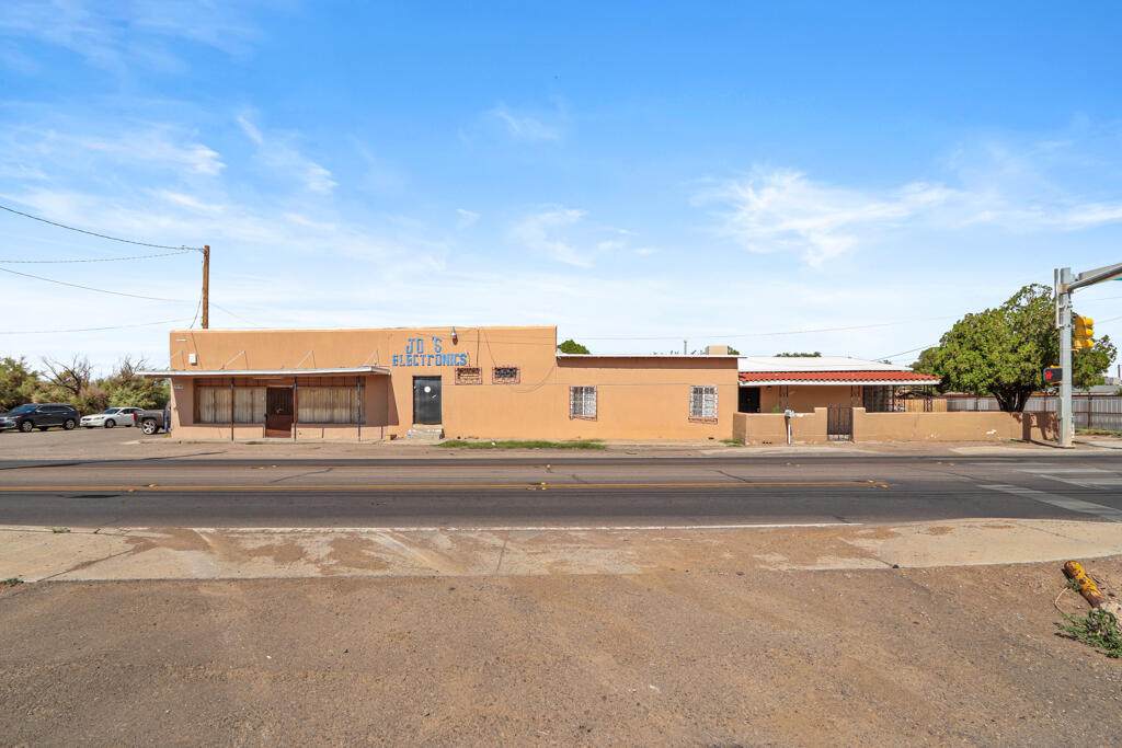 10104 Socorro Road - Photo 1