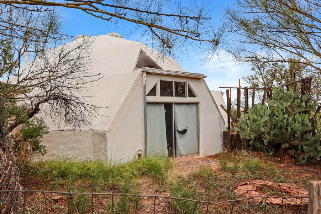 561 Paloma Blanca Drive - Photo 1