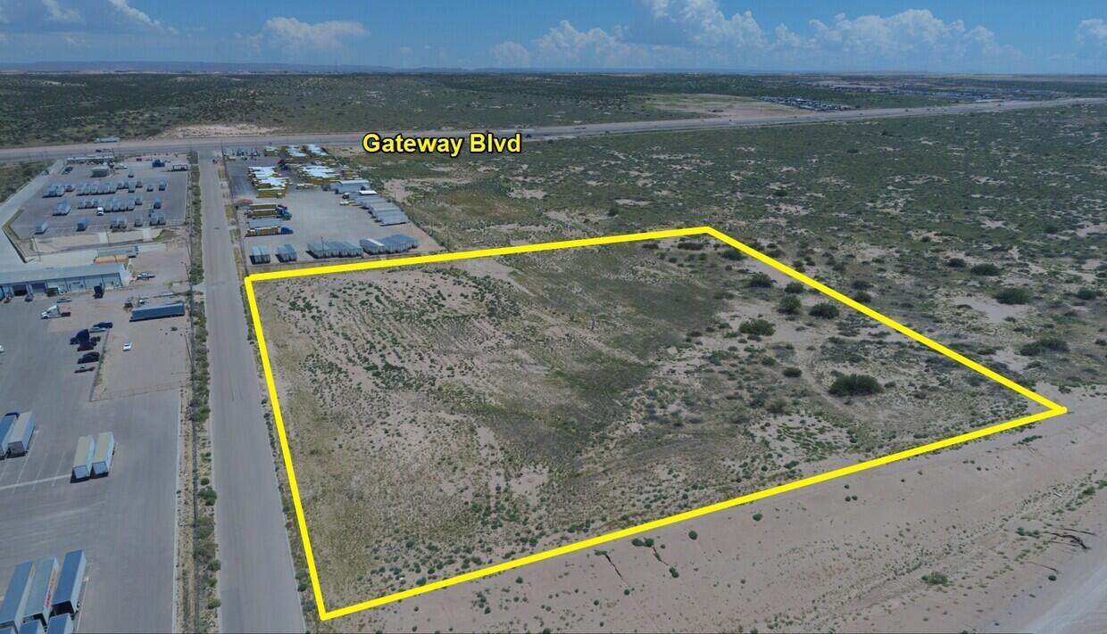 13004 Gateway - Photo 1