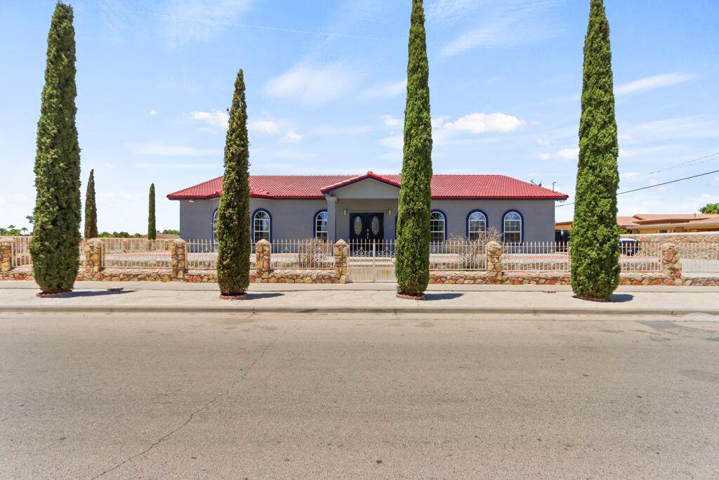 11357 Lindenwood Avenue - Photo 1