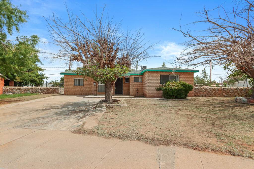 4944 Winthrop Drive - Photo 1