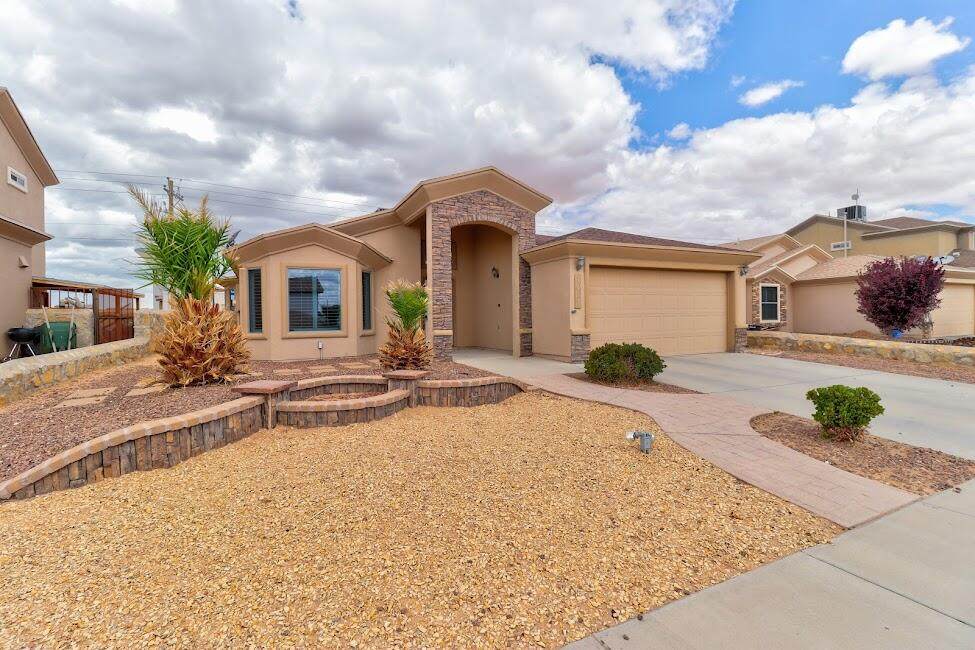 3017 Woodhead - Photo 1