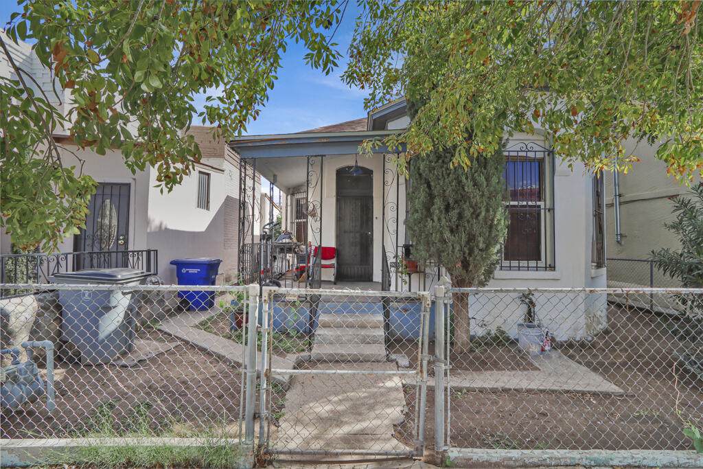 1112 San Antonio Avenue - Photo 1