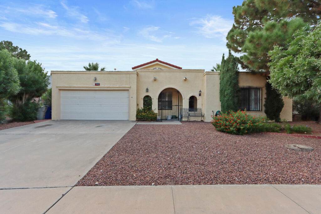 745 Brisa Del Mar Drive - Photo 1