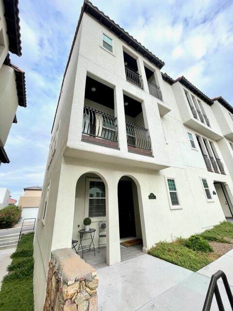460 Vin Bugarra Place - Photo 1