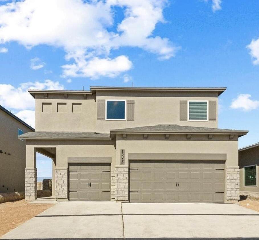 521 W La Entrada Circle - Photo 1