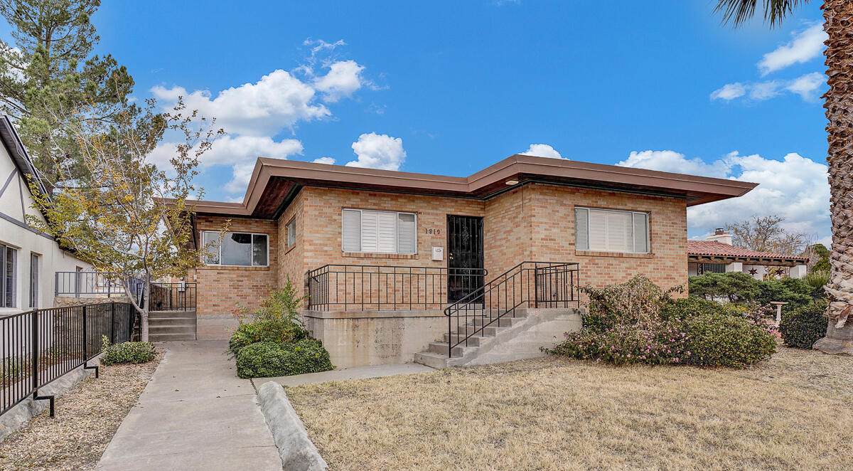 1819 Raynolds Street - Photo 1