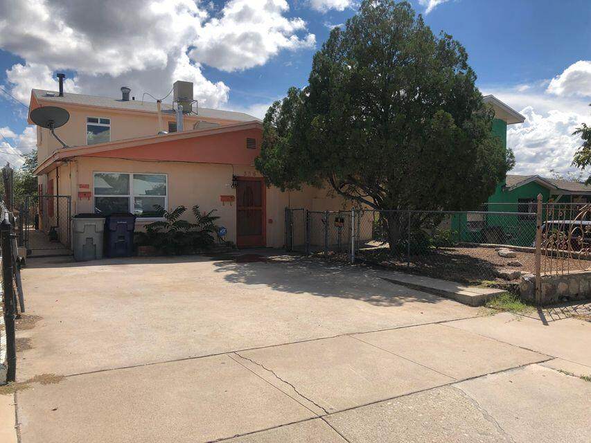 536 Bataan Circle - Photo 1