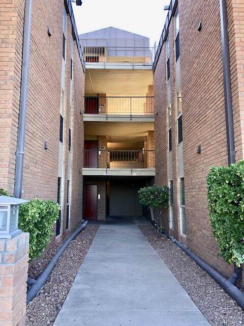 4433 Stanton Street - Photo 1
