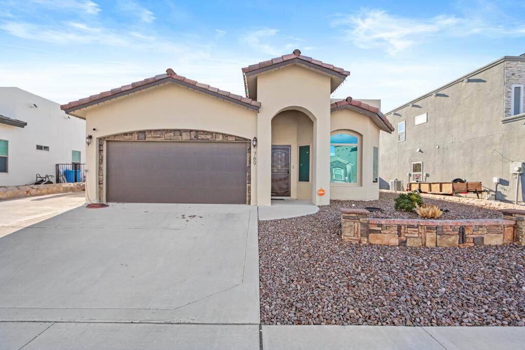 789 Pontop Hall Street - Photo 1