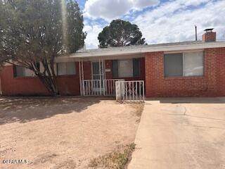 471 Pinewood Street - Photo 1
