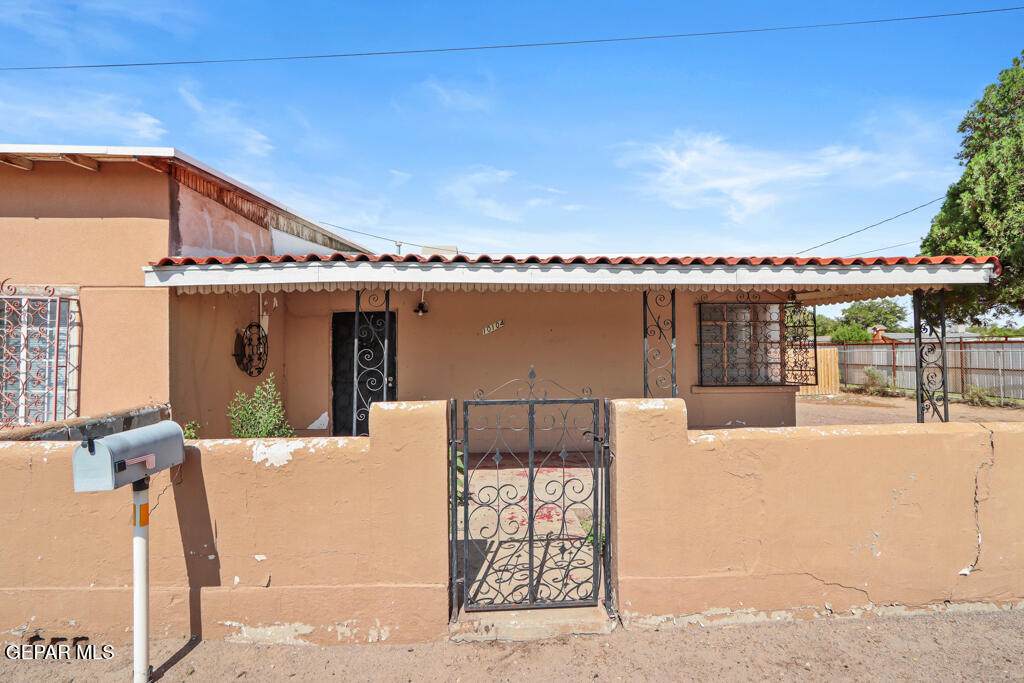 10104 C Socorro Road - Photo 1