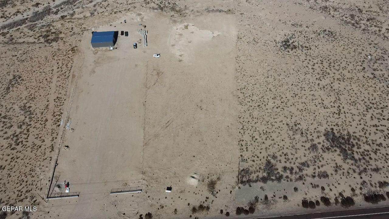 17691 Montana Avenue - Photo 1