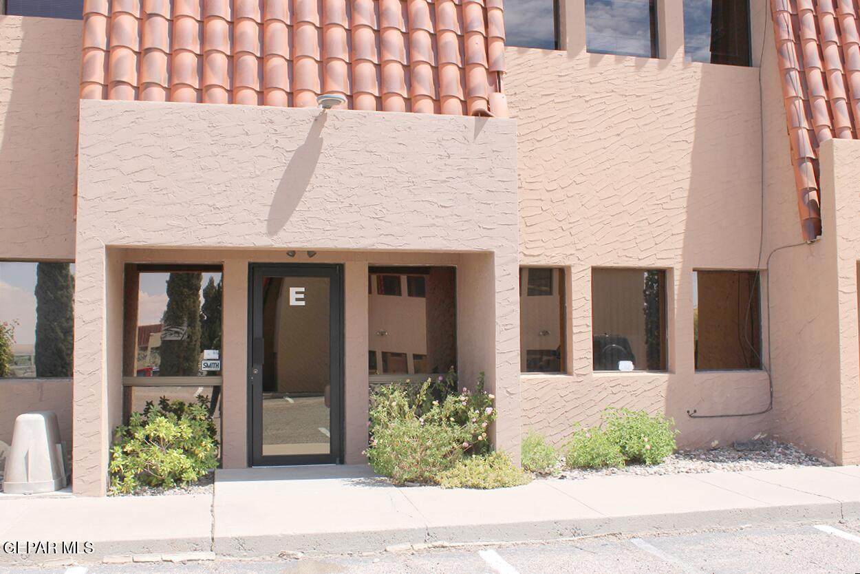 240 Thunderbird Drive - Photo 1