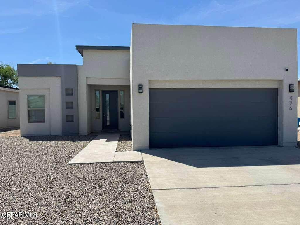 476 Deserts Drive - Photo 1