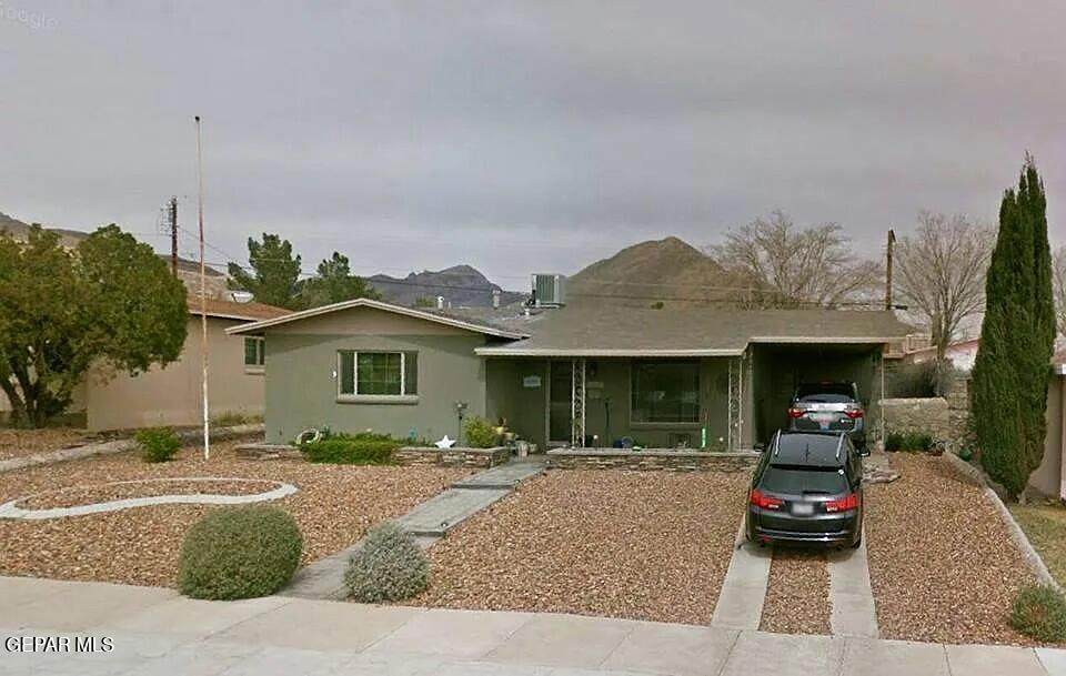 2705 Jackson Avenue - Photo 1