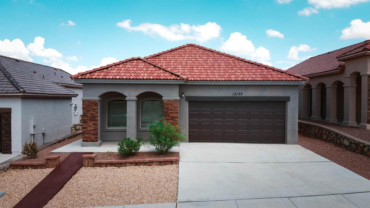 208 Anglesy Place - Photo 1