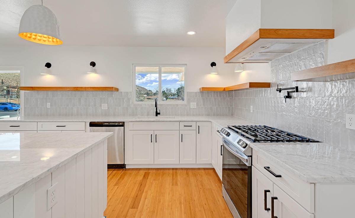 3827 Okeefe Drive - Photo 1