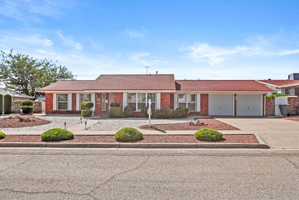 313 Windrose Place - Photo 1