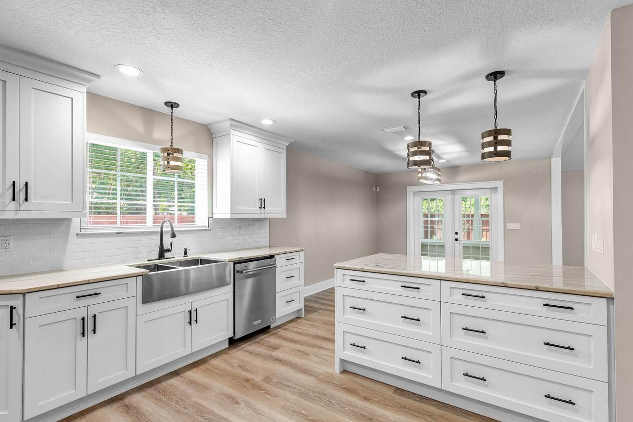 343 Oaklake Lane - Photo 1