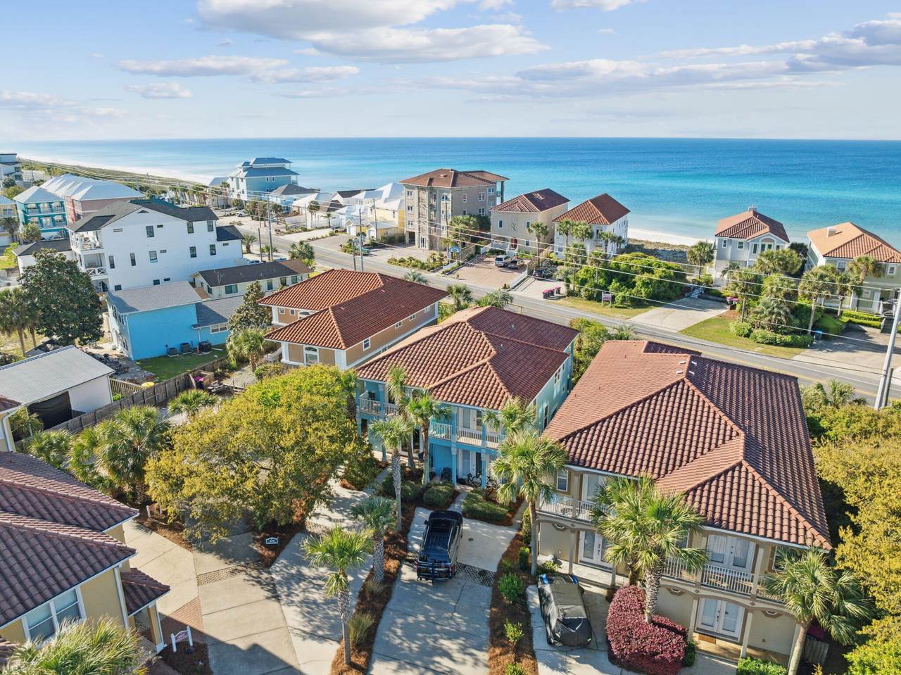 413 La Valencia Circle - Photo 1