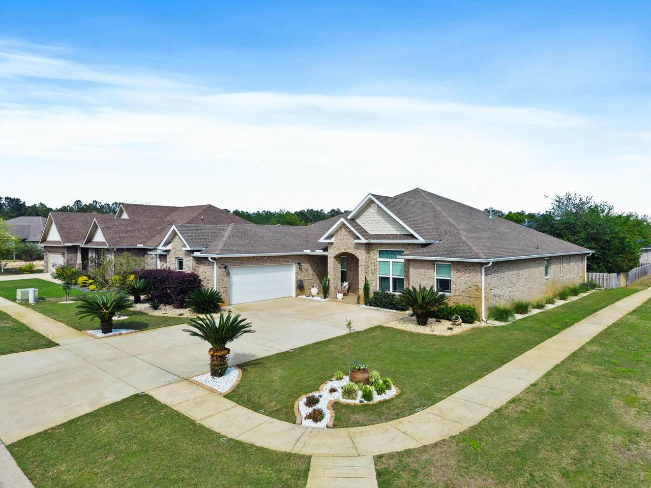 14 Madiera Drive - Photo 1