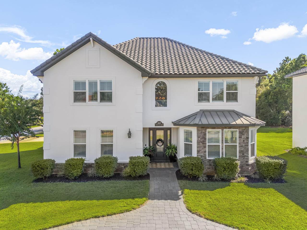 1007 Emerald Bay Drive - Photo 1