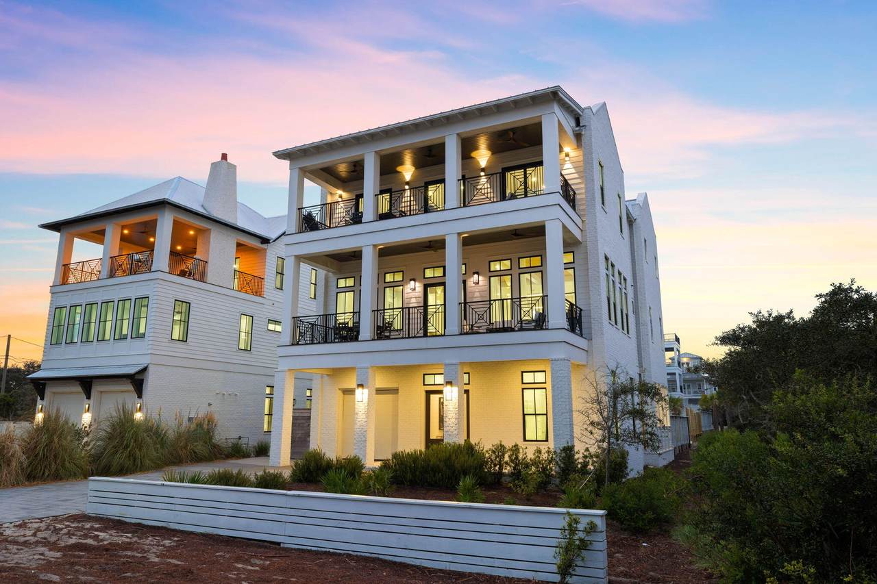 156 Pompano Street - Photo 1