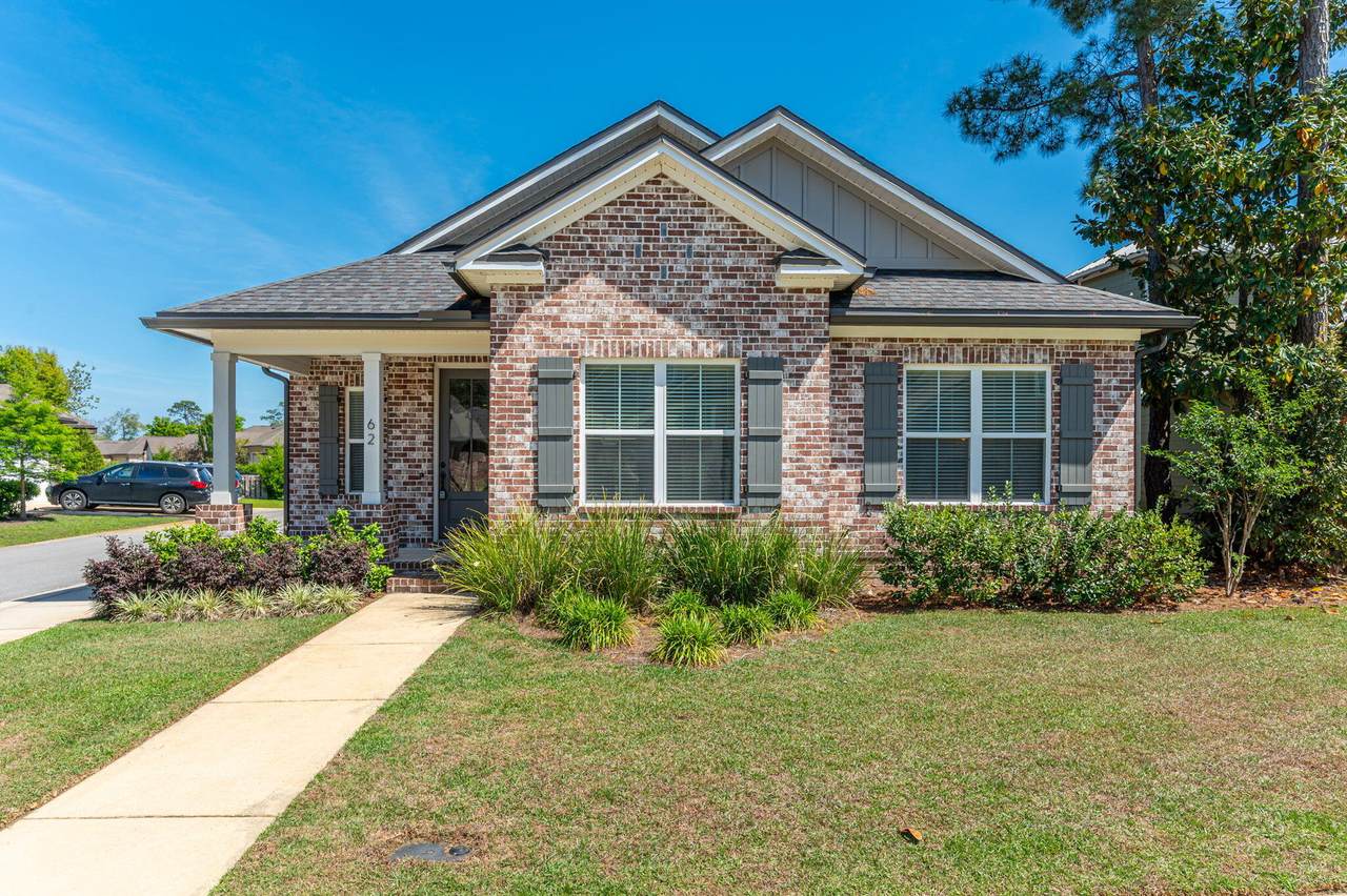 62 Pintail Boulevard - Photo 1