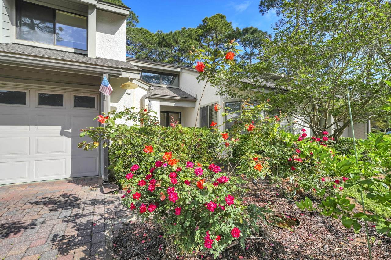 129 Gleneagles Drive - Photo 1