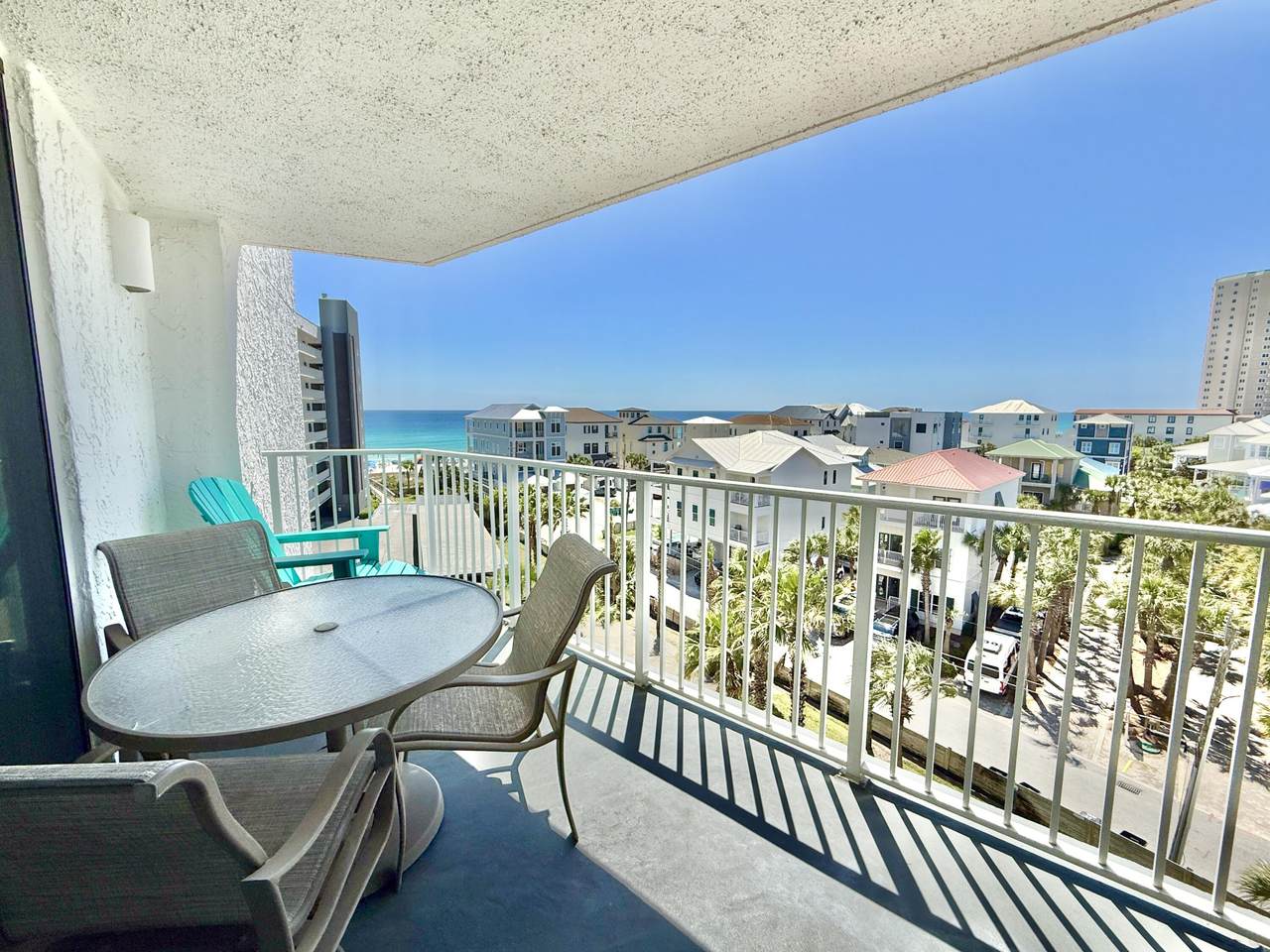 114 Mainsail Drive - Photo 1