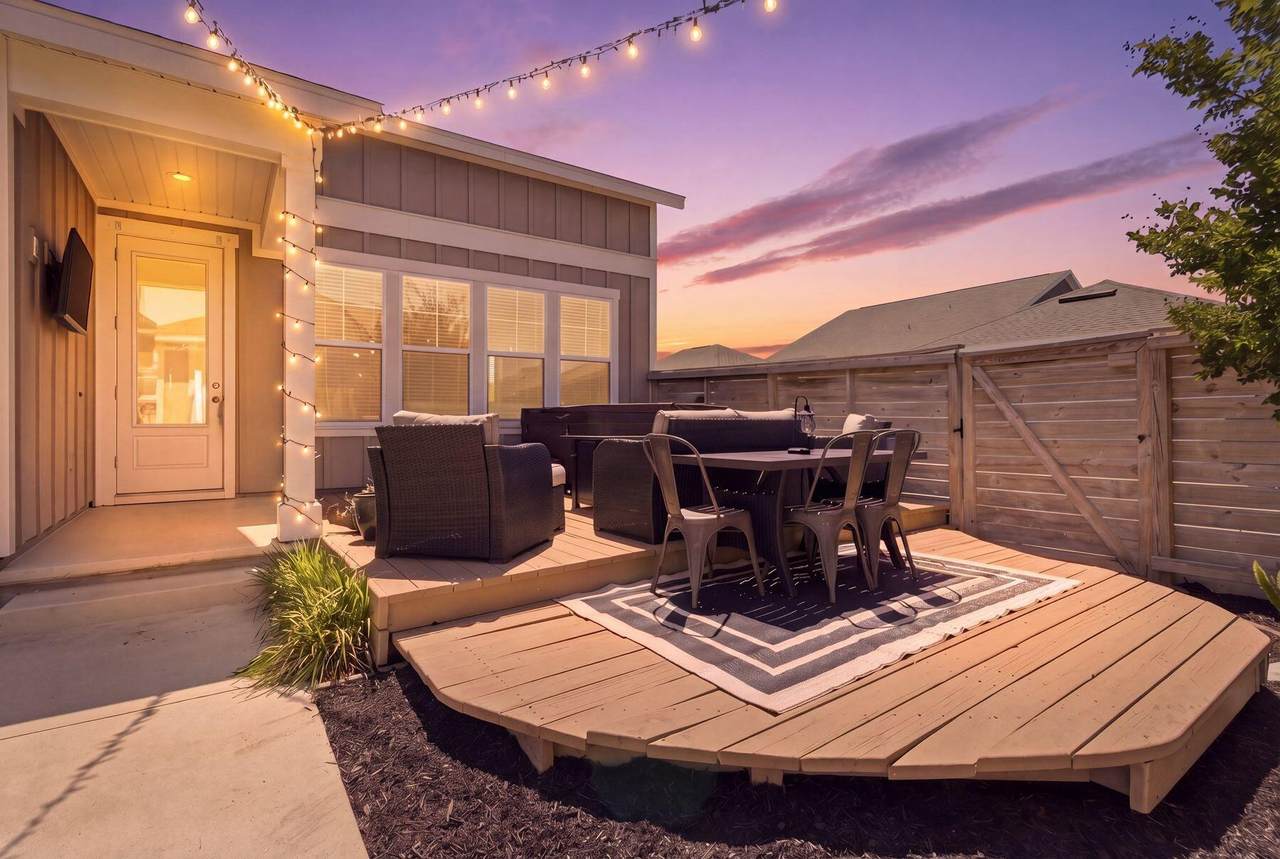1708 Daffodil Street - Photo 1