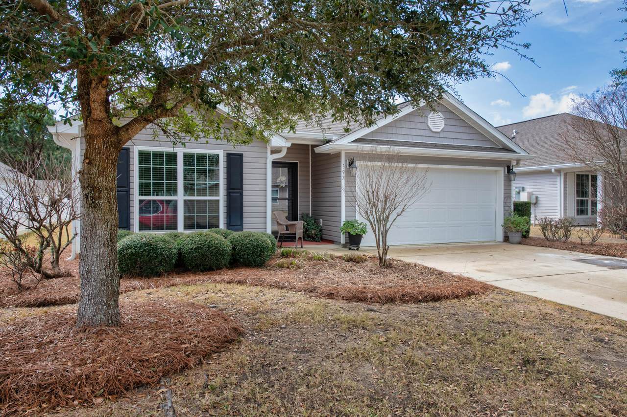 597 Fanny Ann Way - Photo 1