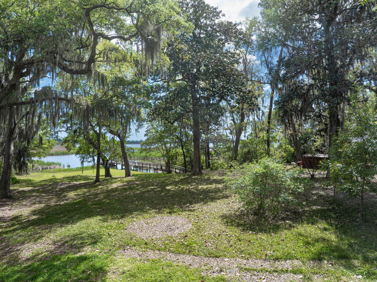 203 Pitts Bayshore Drive - Photo 1