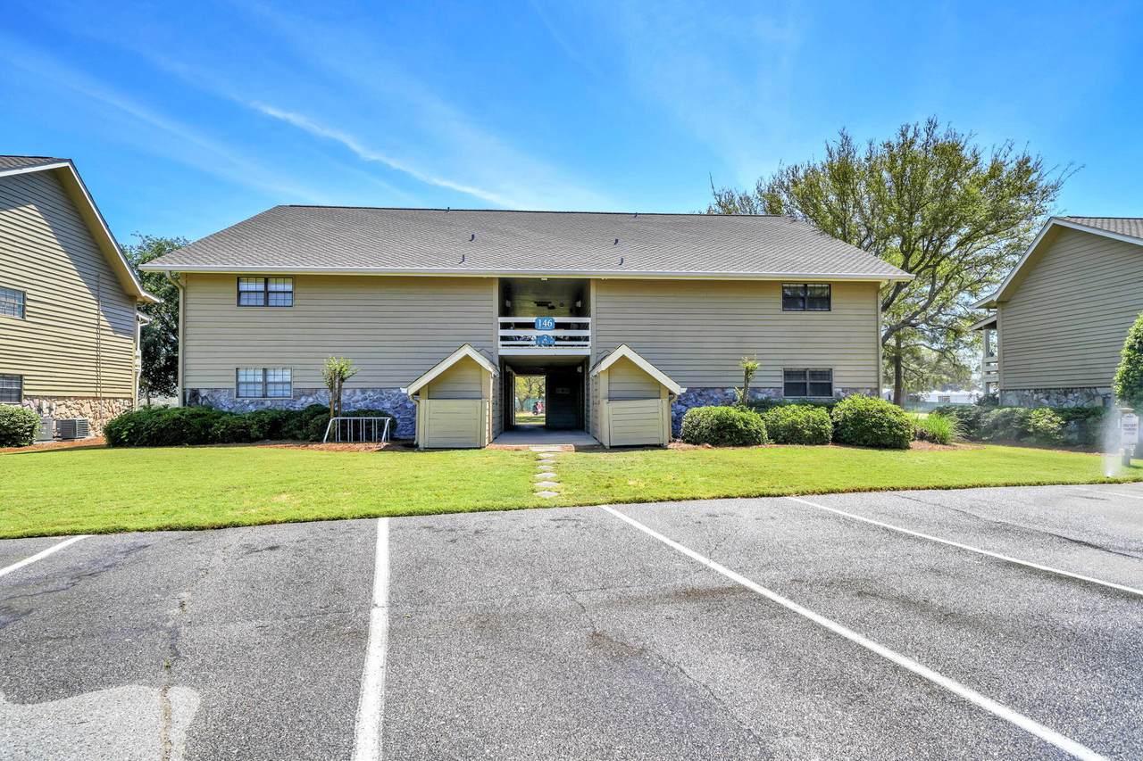146 Sandpiper Bay - Photo 1