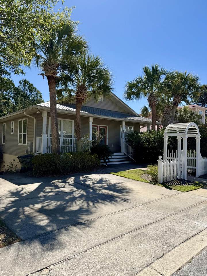 66 Tradewinds Drive - Photo 1