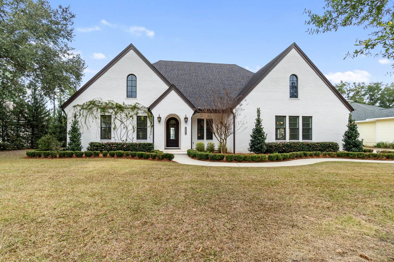 3940 Plantation Cove Court - Photo 1